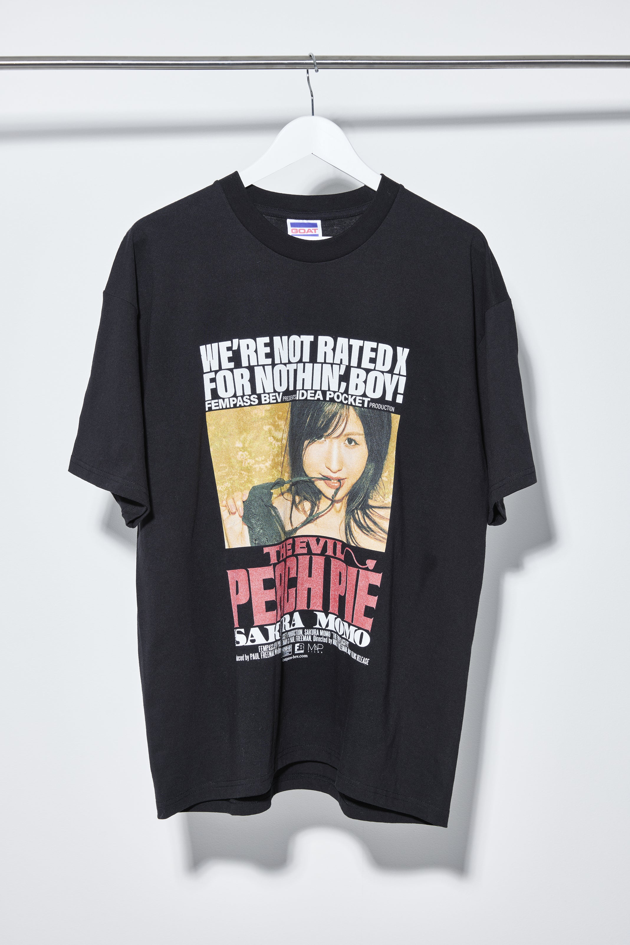 桜空もも Tシャツ THE EVIL PEACH PIE TEE XLサイズ 60%OFF】【SAKURA MOMO】 THE EVIL PEACH PIE TEE | fempass beV
